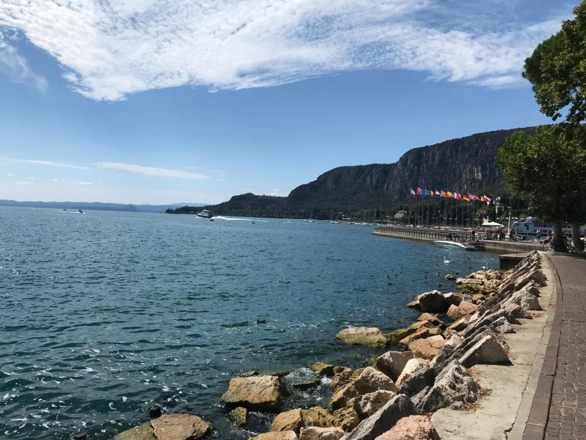Garda Art&Lake Peschiera del Garda Exterior foto