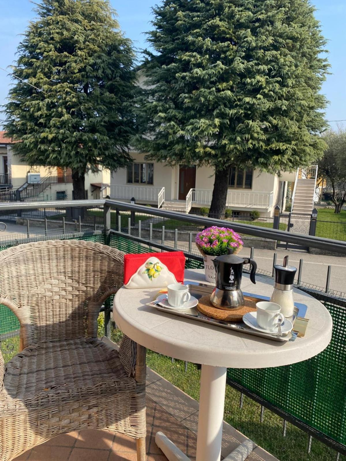 Garda Art&Lake Peschiera del Garda Exterior foto